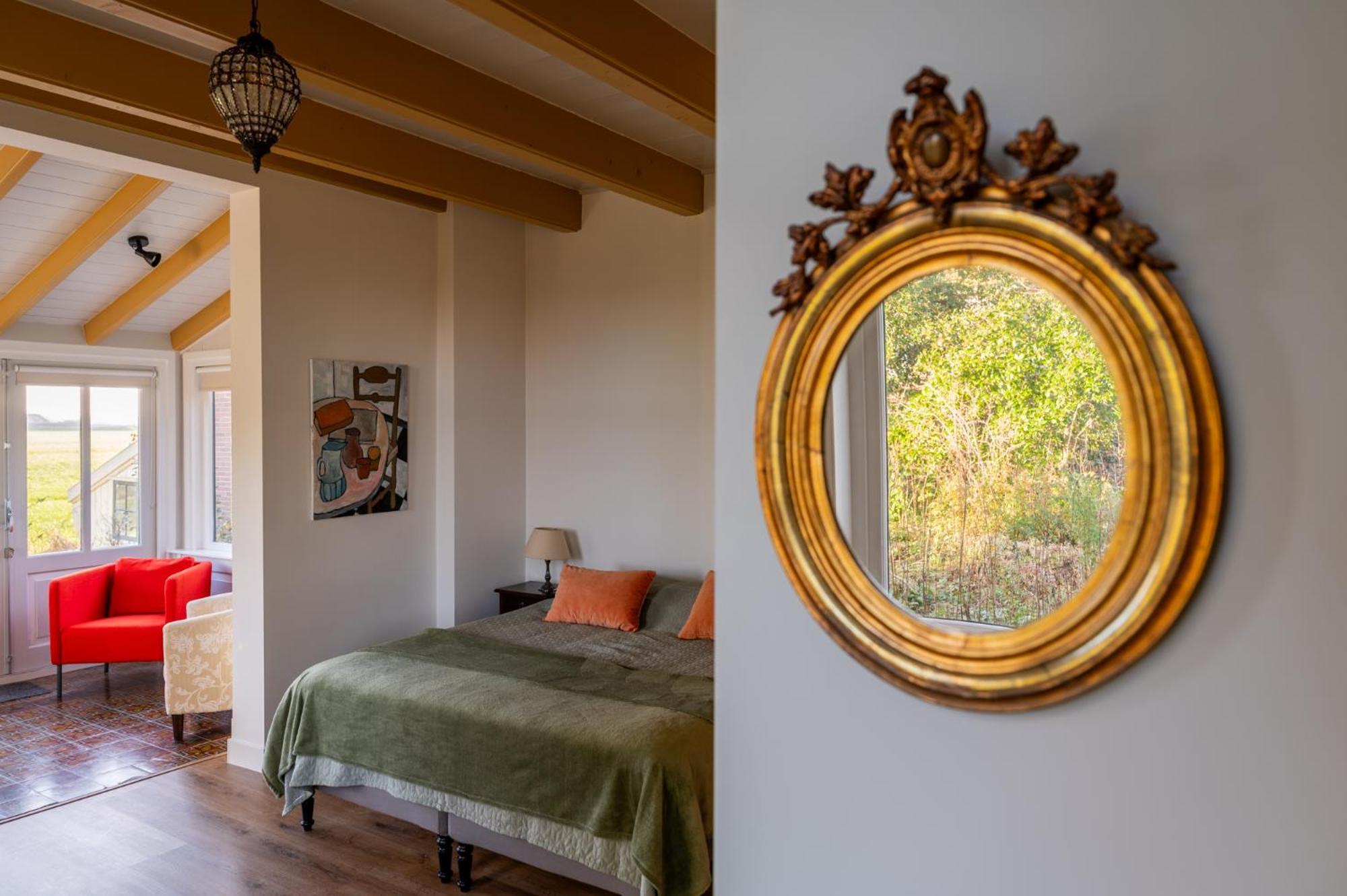 Kleinhoef - Charmante, Luxe Kamers In Een Boerderij Uit 1875 Nigtevecht Екстер'єр фото
